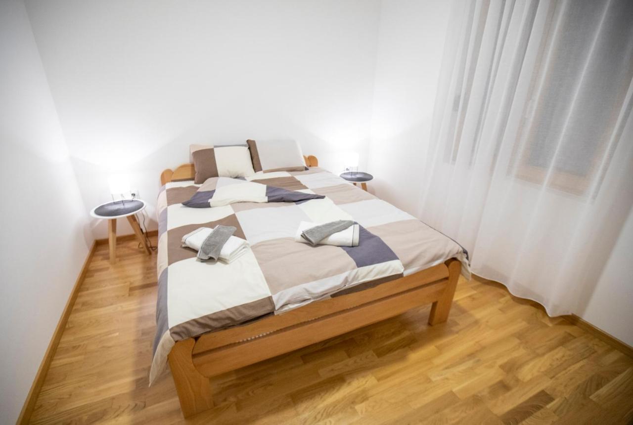 As Apartman 1 Lägenhet Vrsac Exteriör bild